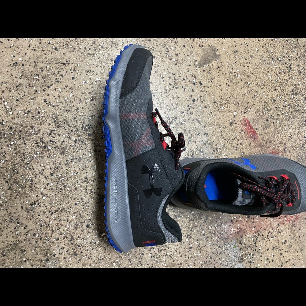 Men’s Under Armour trail shoes